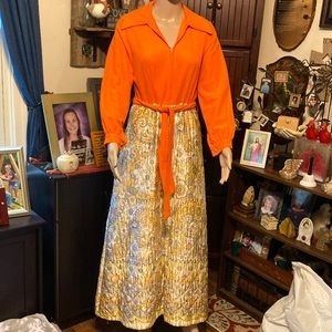 Vintage dress / house coat size 10